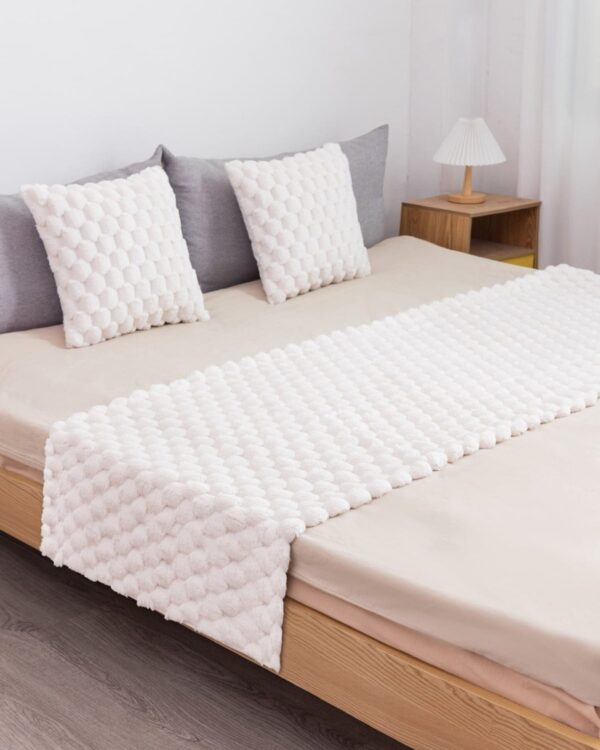 Piecera con diseño Blanco Invierno + 2 Fundas de Cojines