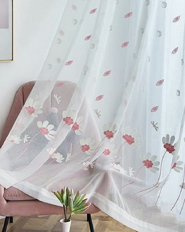 Visillos con Detalles Bordados