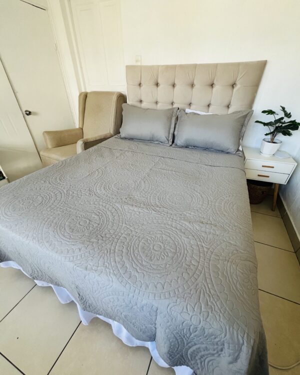 Cubrecama Quilt Circulo 2 Plazas y King