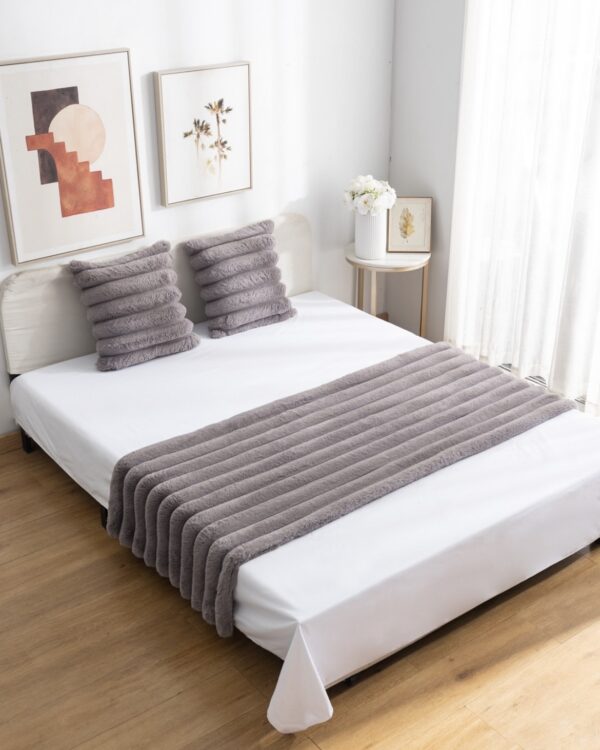 PIECERA PELUDA LINEA 03