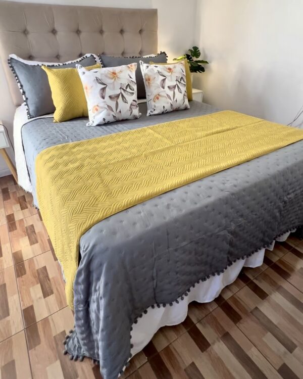 Combinación Gris y Amarillo