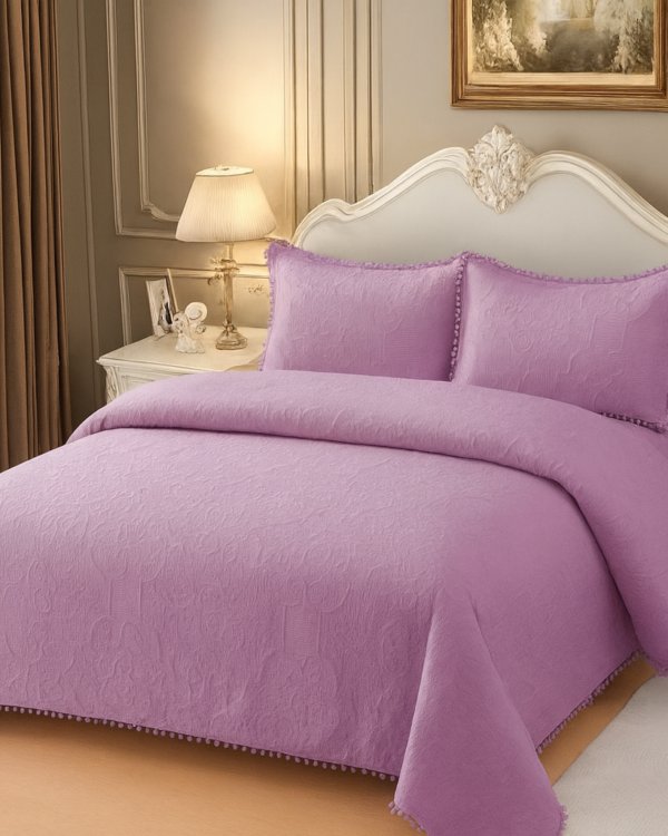 Cubrecama Quilt Lila con Pompones