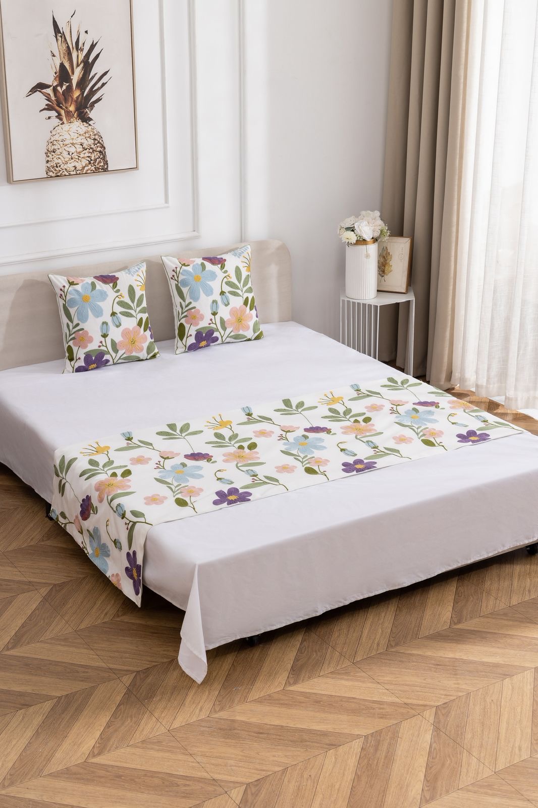 Piecera Bordada con 2 Fundas de Cojines Bordados